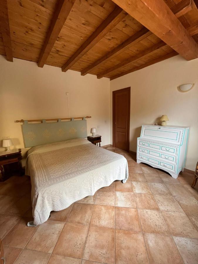Villa Casa Nel Borgo Di San Pantaleo Extérieur photo